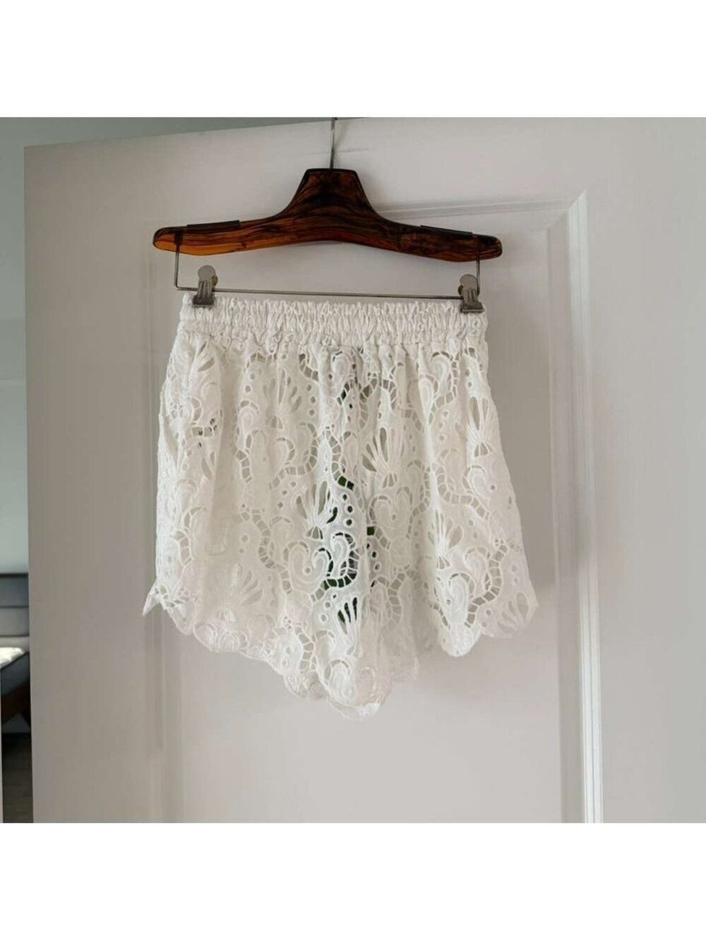 Farm Rio White Seashell Eyelet Short - Picture 5 of 5